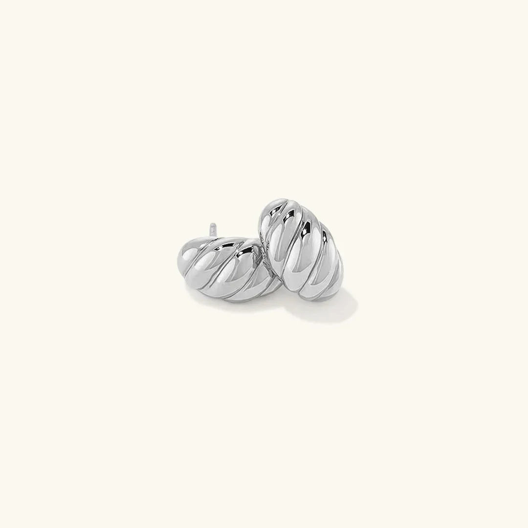 [GALE]Croissant Huggie Earrings