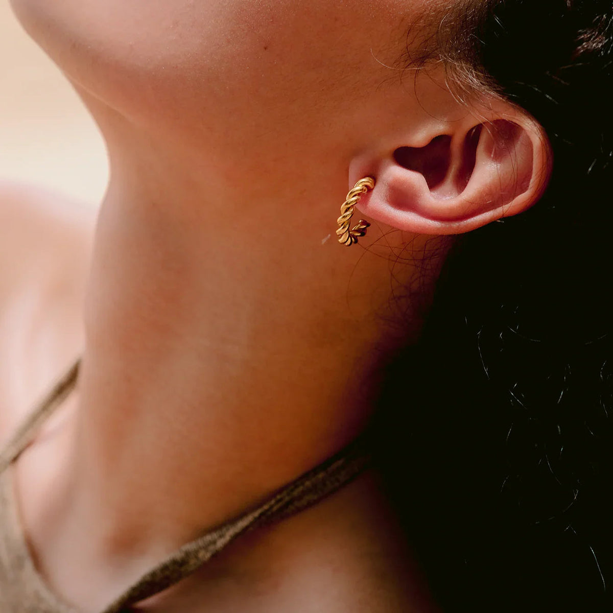 [GALE]Gigi Twist Gold Earrings
