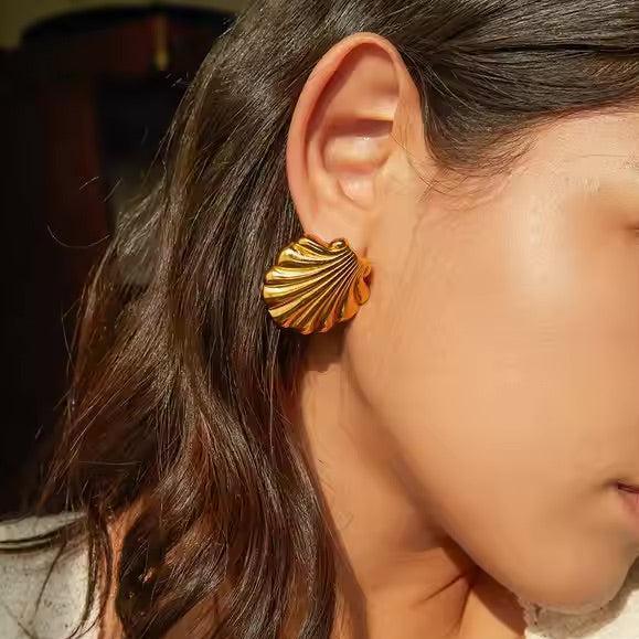 [GALE]Bayside Gold Seashell Earrings