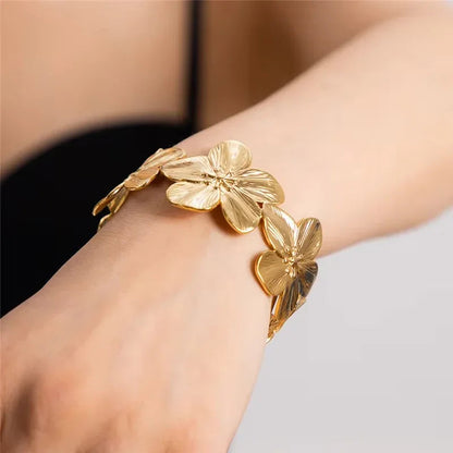 [GALE]Ophelie Gold Floral Bangle