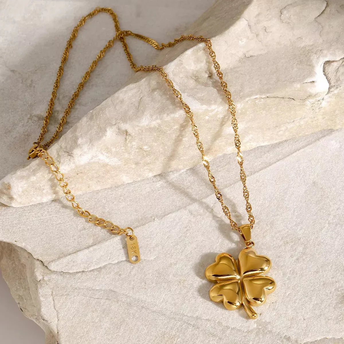 [GALE]Ella Clover Gold Necklace