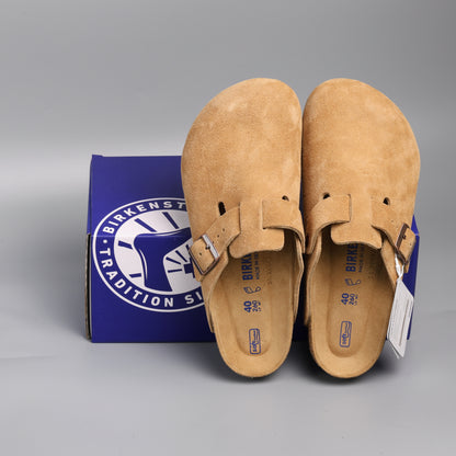 Boston Soft Footbed Sand Suede