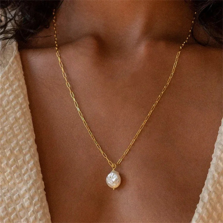 [GALE]Angelica Freshwater Pearl Necklace