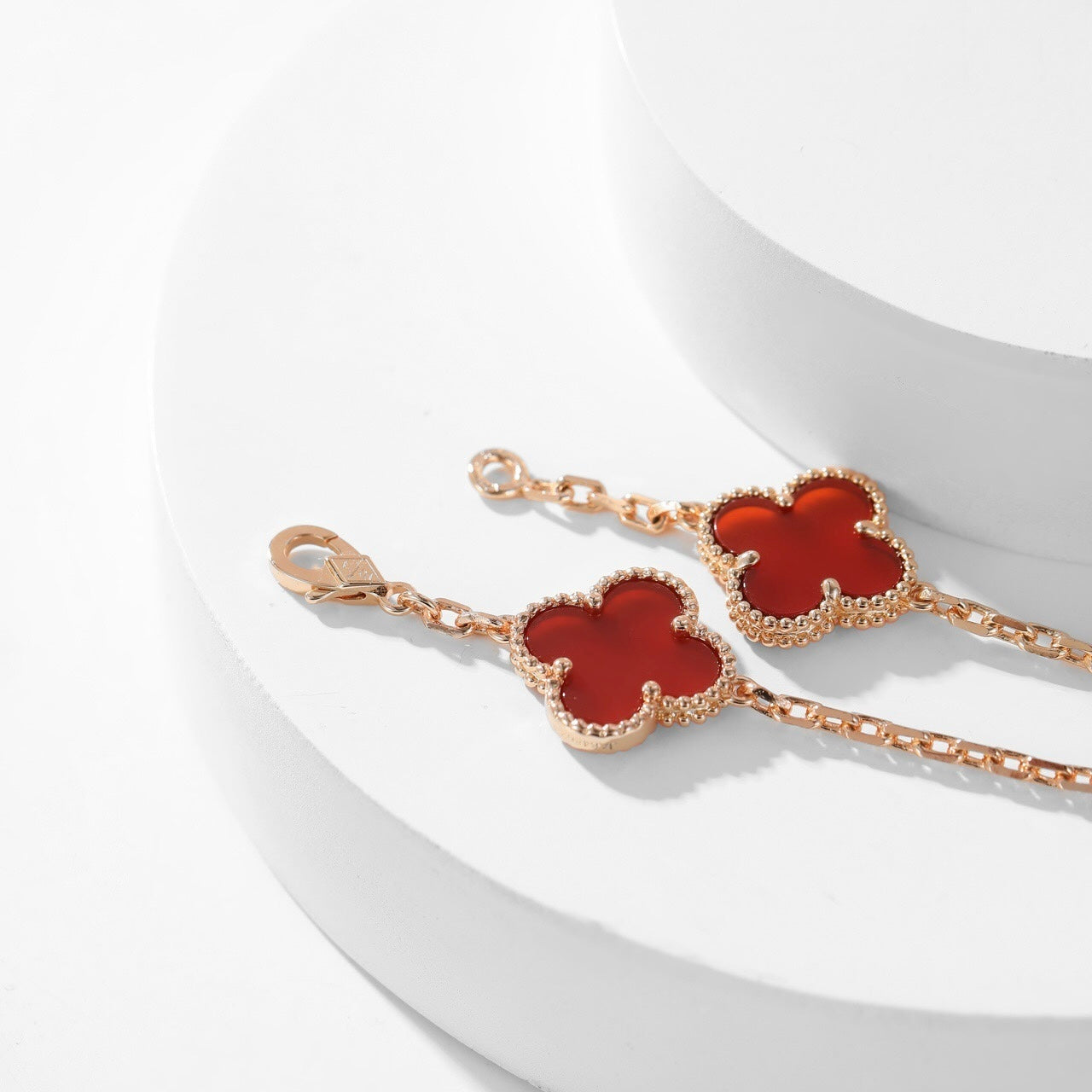 [GALE]CLOVER 10 MOTIFS CARNELIAN HALSKETTE