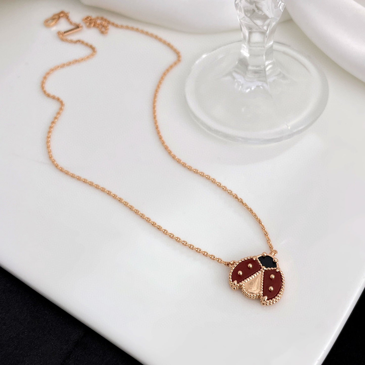 [GALE] GLUCKY CARNELIANS MARIENKÄFER-KETTE