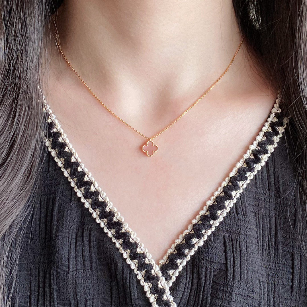 [GALE]CLOVER 9.5MM PINK MOTHER OF PEARL SINGLE FLOWER NECKLACE
