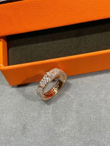 [GALE]KELLY RING AUS ROSA GOLD MIT DIAMANTEN