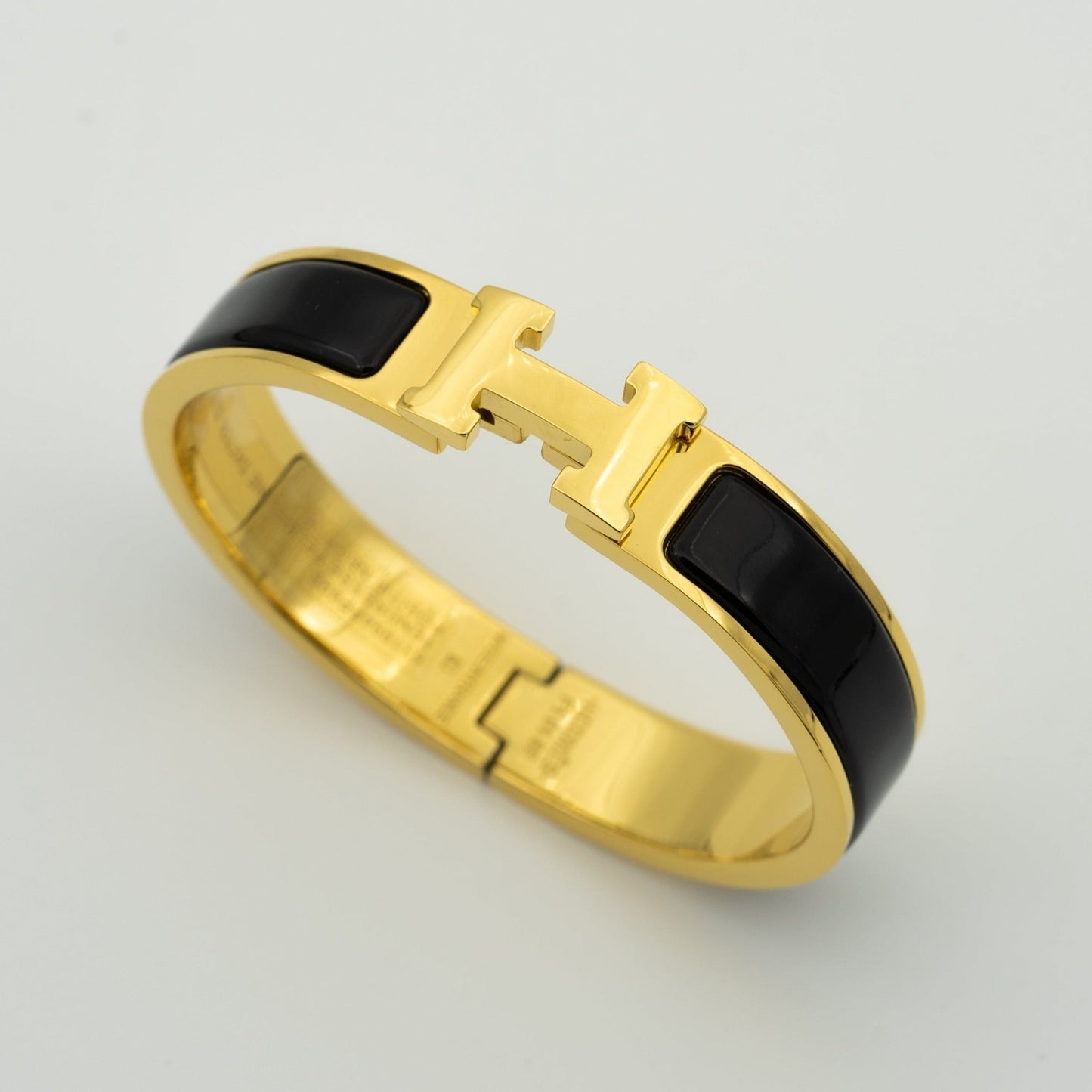 [GALE]H BLACK BRACELET