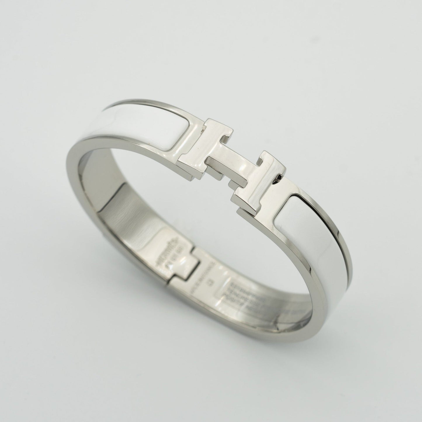 [GALE]H WHITE BRACELET