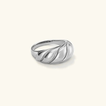 [GALE]Lorelei Gold Croissant Ring