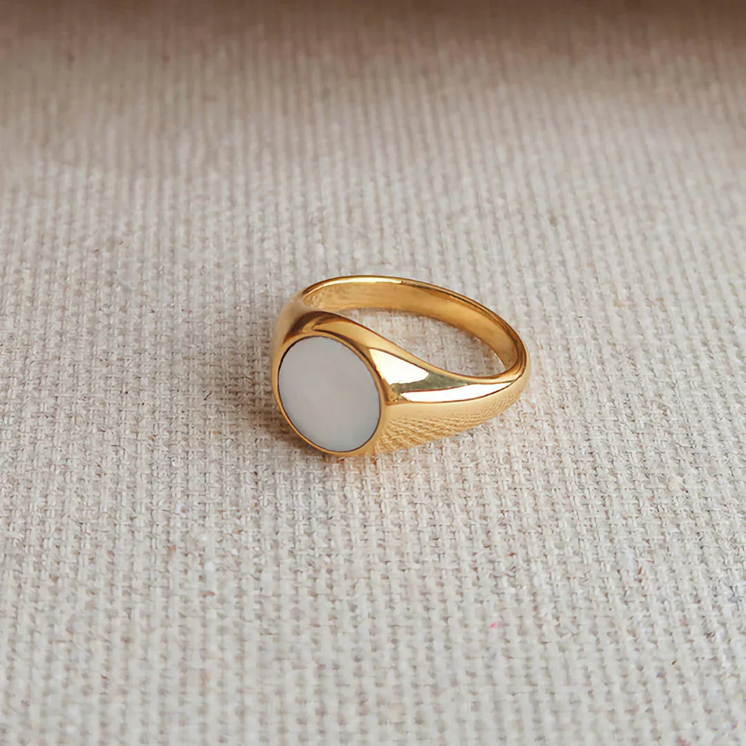 [GALE]Mother Of Pearl Gold Ring
