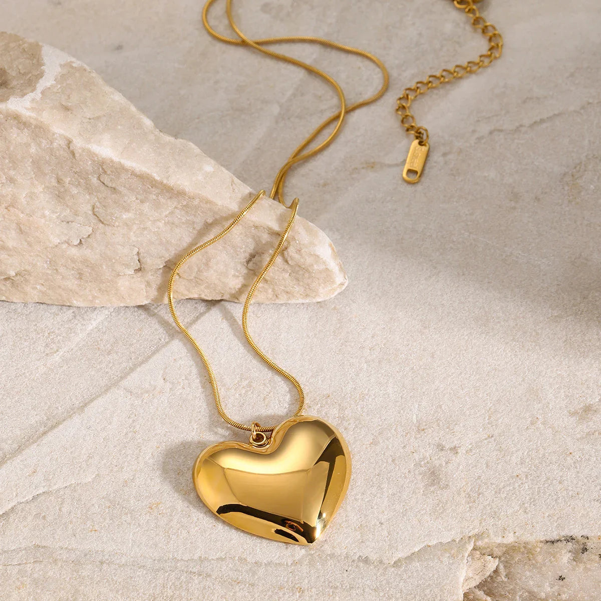 [GALE]Roberta Heart Necklace