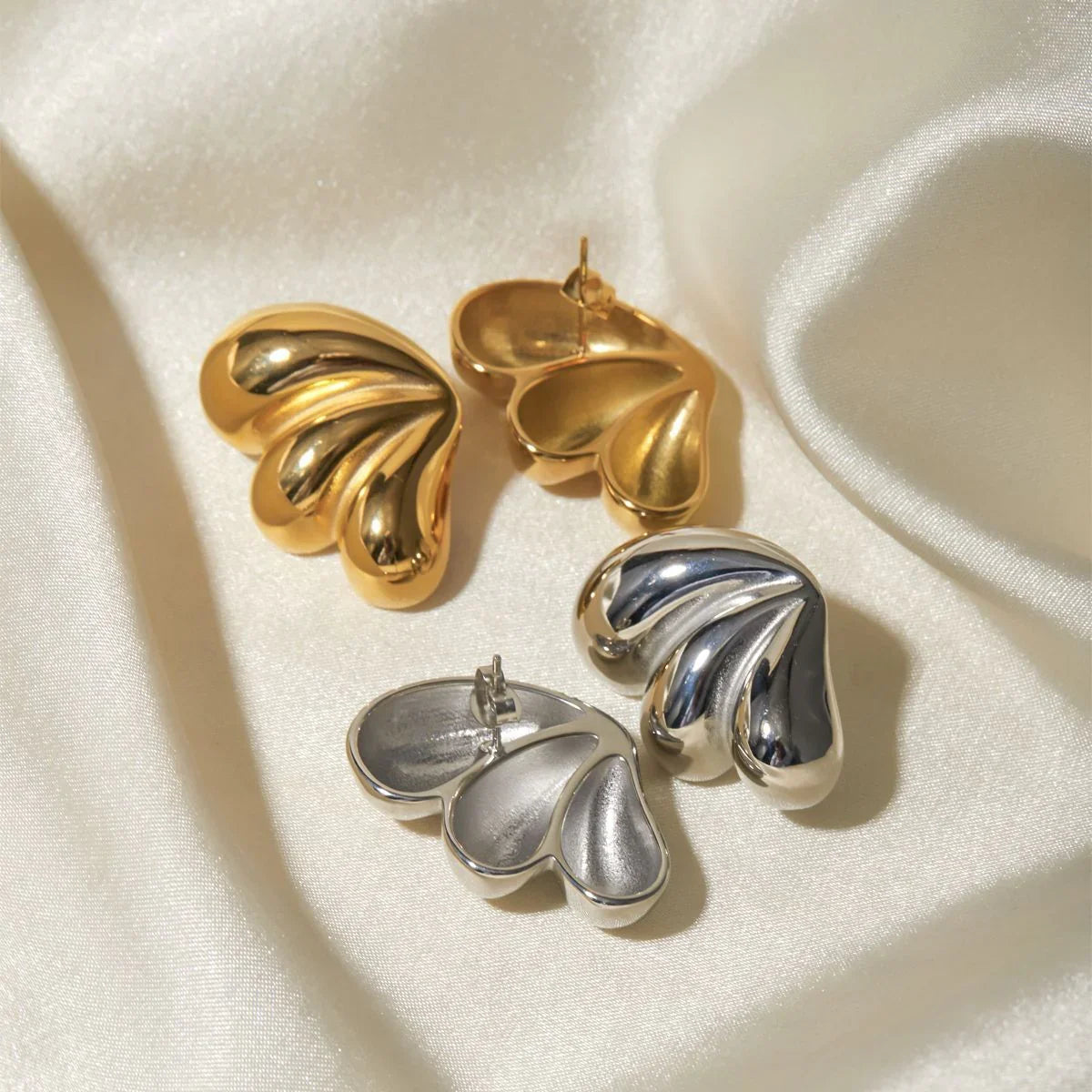 [GALE]Liesel Gold Butterfly Earrings