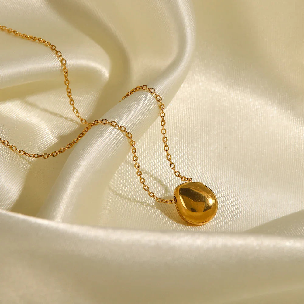 [GALE]Nancy Freshwater Pearl Necklace