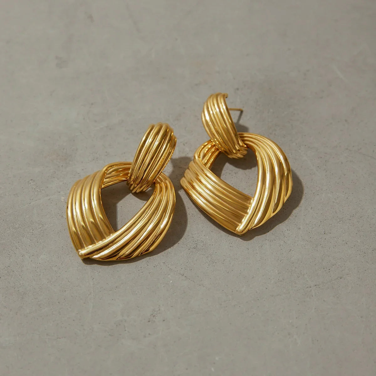 [GALE]Selma Gold Knot Earrings