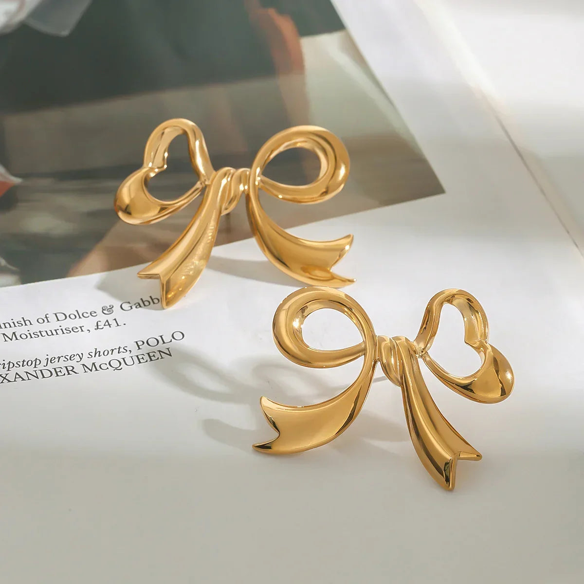 [GALE]Carissa Gold Bowtie Earrings