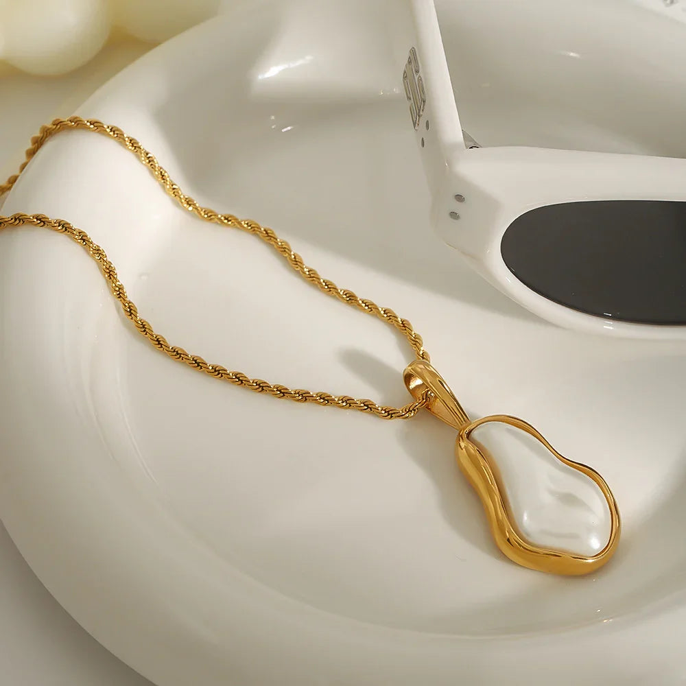 [GALE]Marjorie Freshwater Pearl Necklace