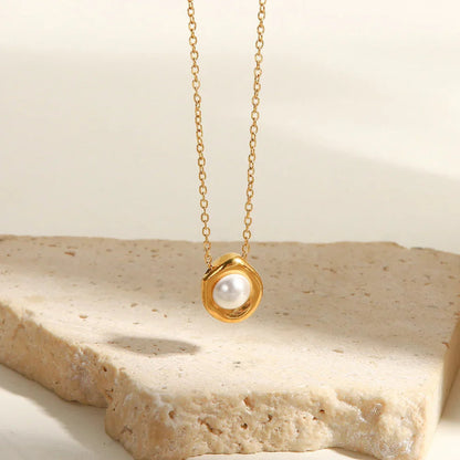 [GALE]Nancy Freshwater Pearl Necklace