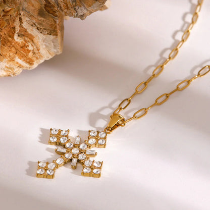 [GALE]Divina Crystal Cross Necklace