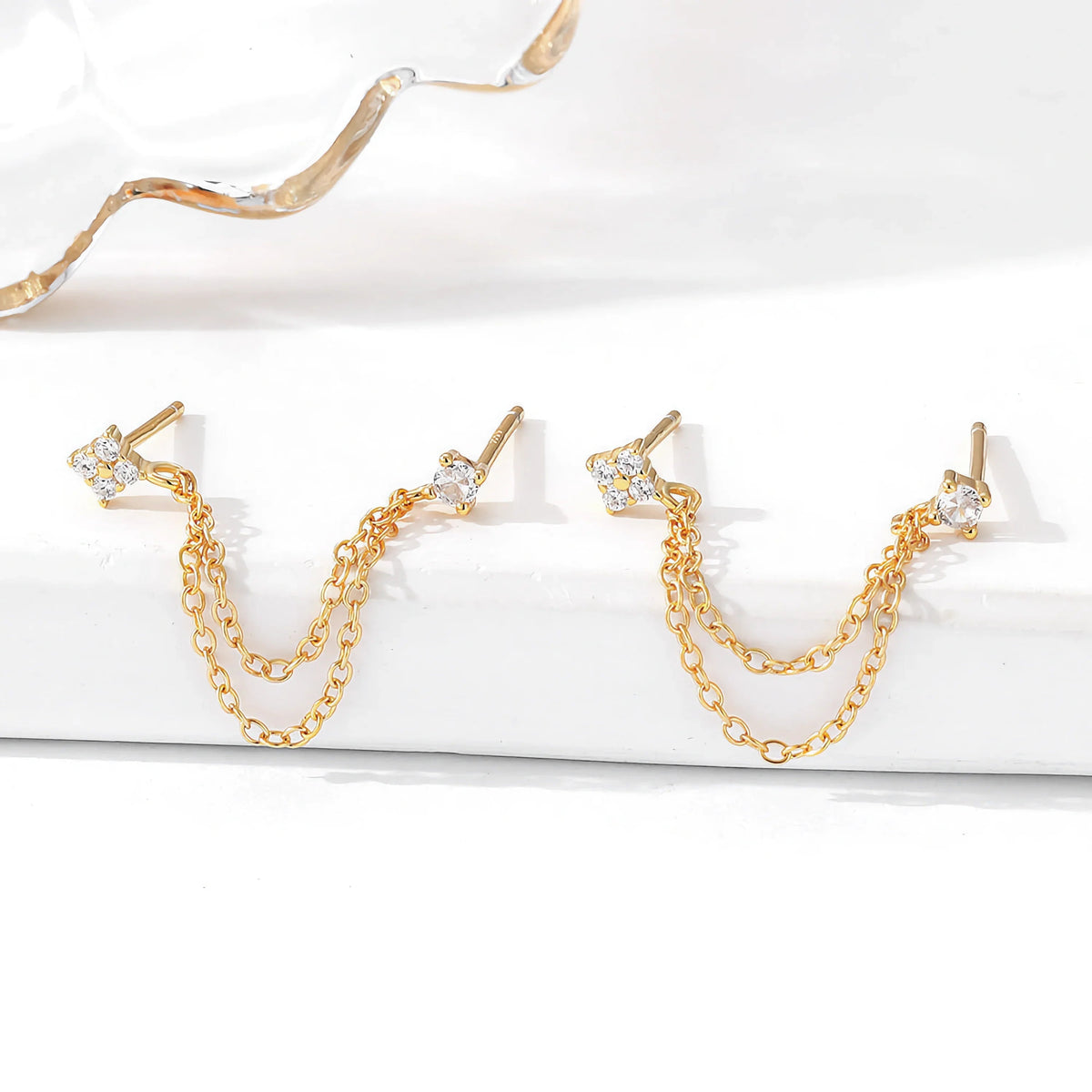 [GALE]Kendall Diamond Chain Stud