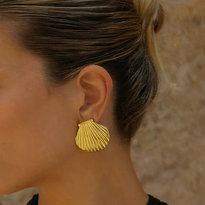 [GALE]Nicole Seashell Gold Earrings