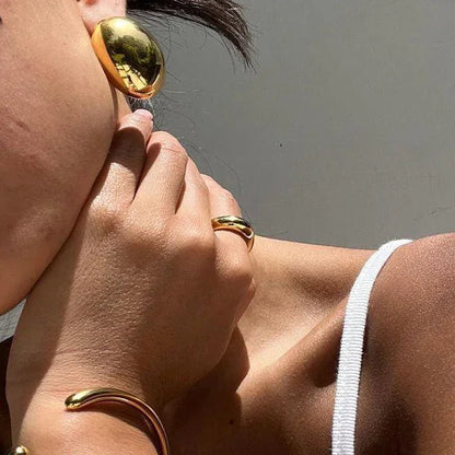[GALE]Carrie Chunky Bean Gold Earrings