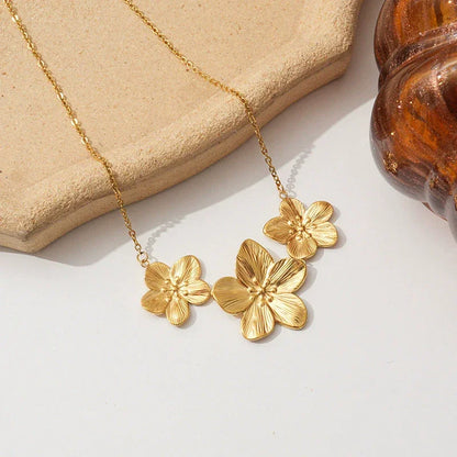 [GALE]Millie Gold Flower Necklace