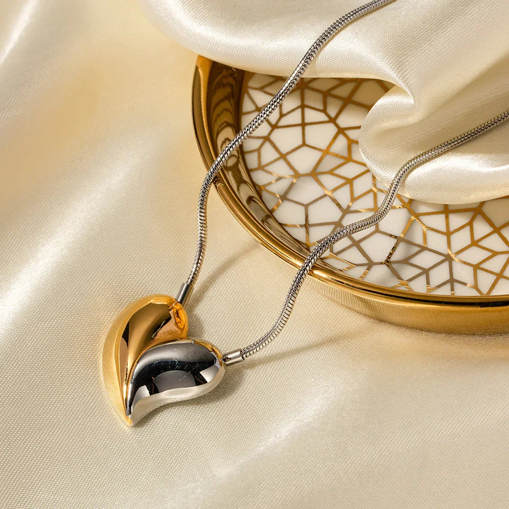 [GALE]Dorothea Two Tone Heart Necklace