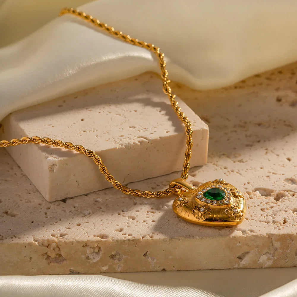 [GALE]Caelus Gold Heart Necklace
