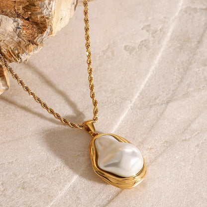 [GALE]Carly Mother Of Pearl Pendant