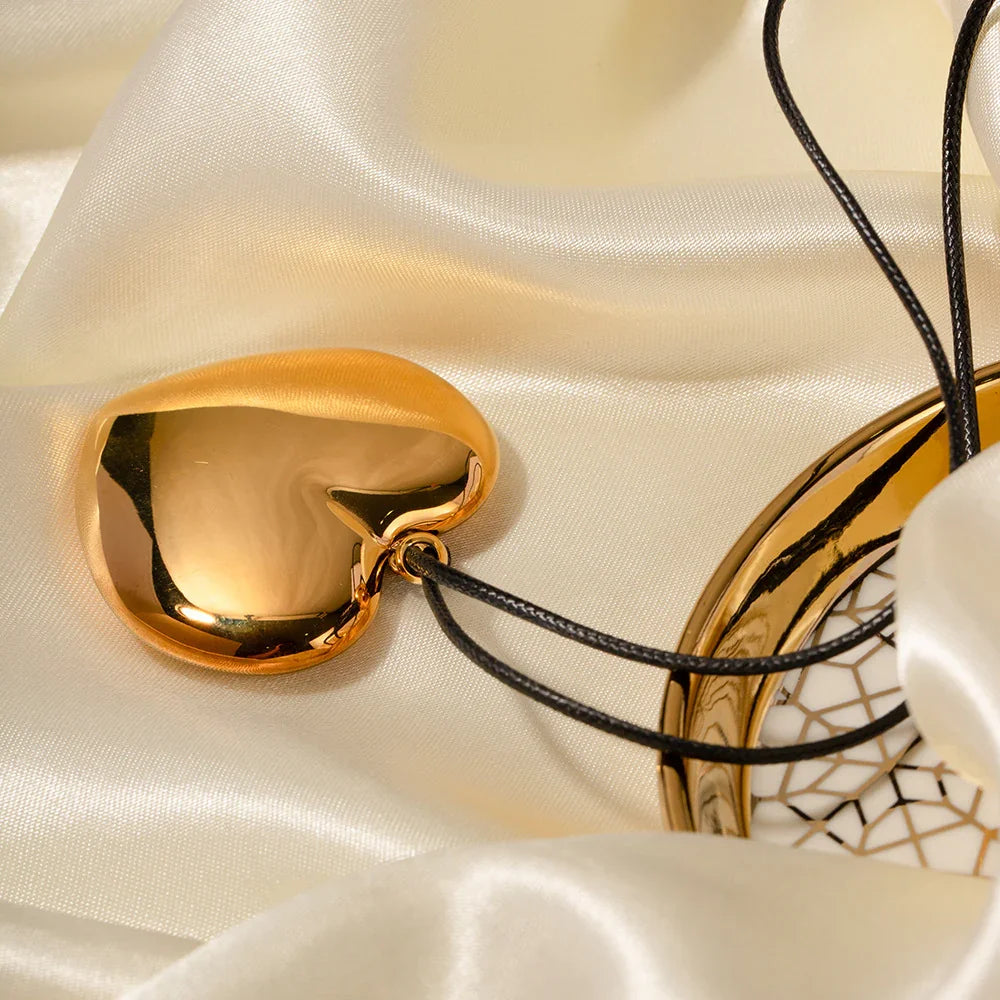 [GALE]Ophelia Gold Heart Necklace