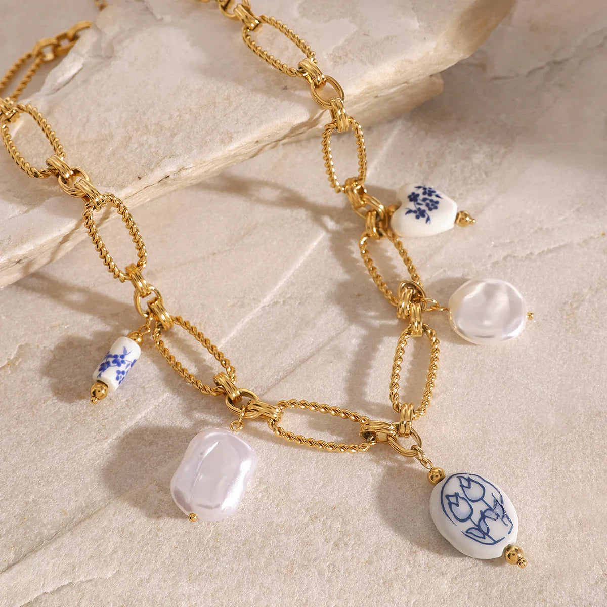 [GALE]Cerulean Freshwater Pearl Necklace