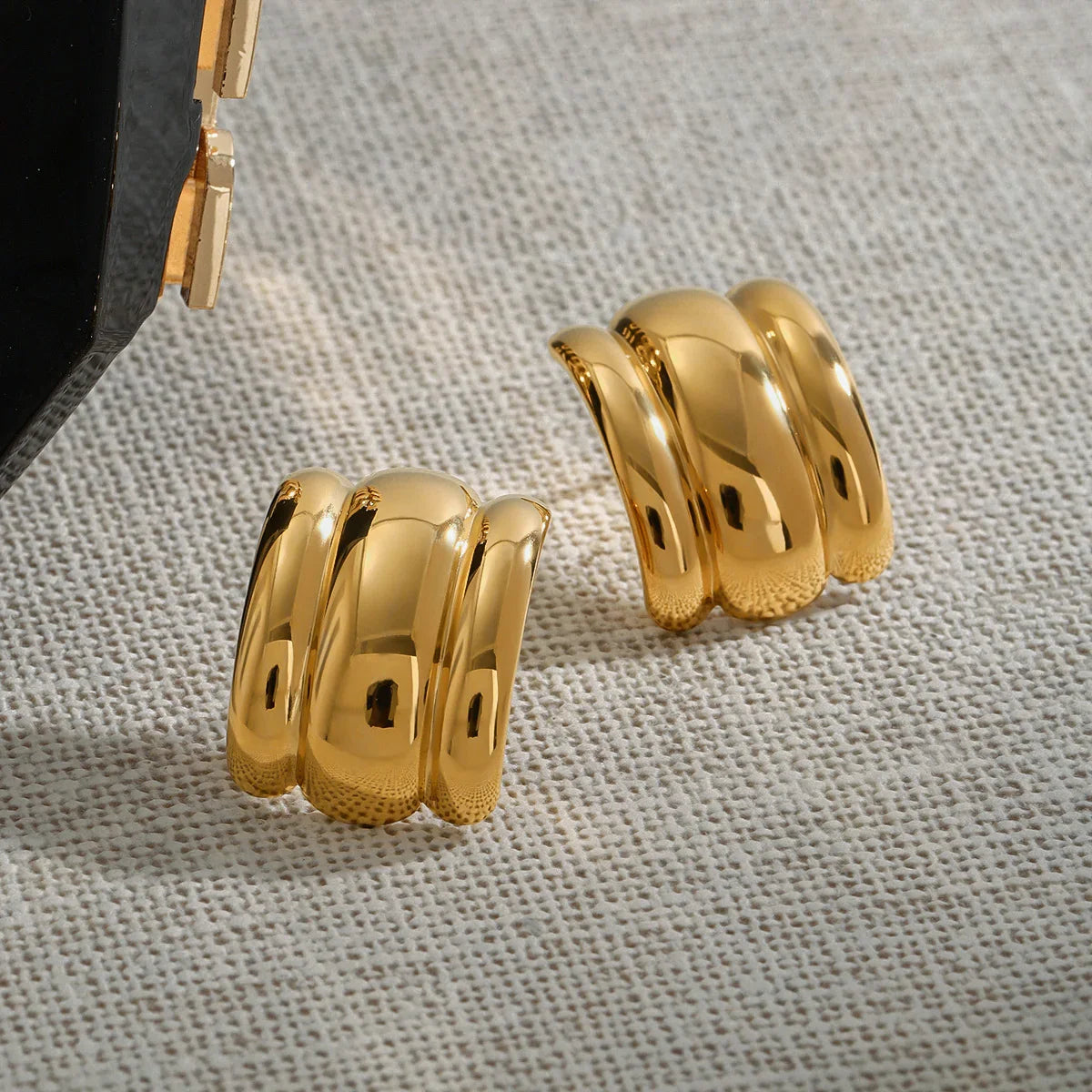 [GALE]Angela Gold Arch Earrings