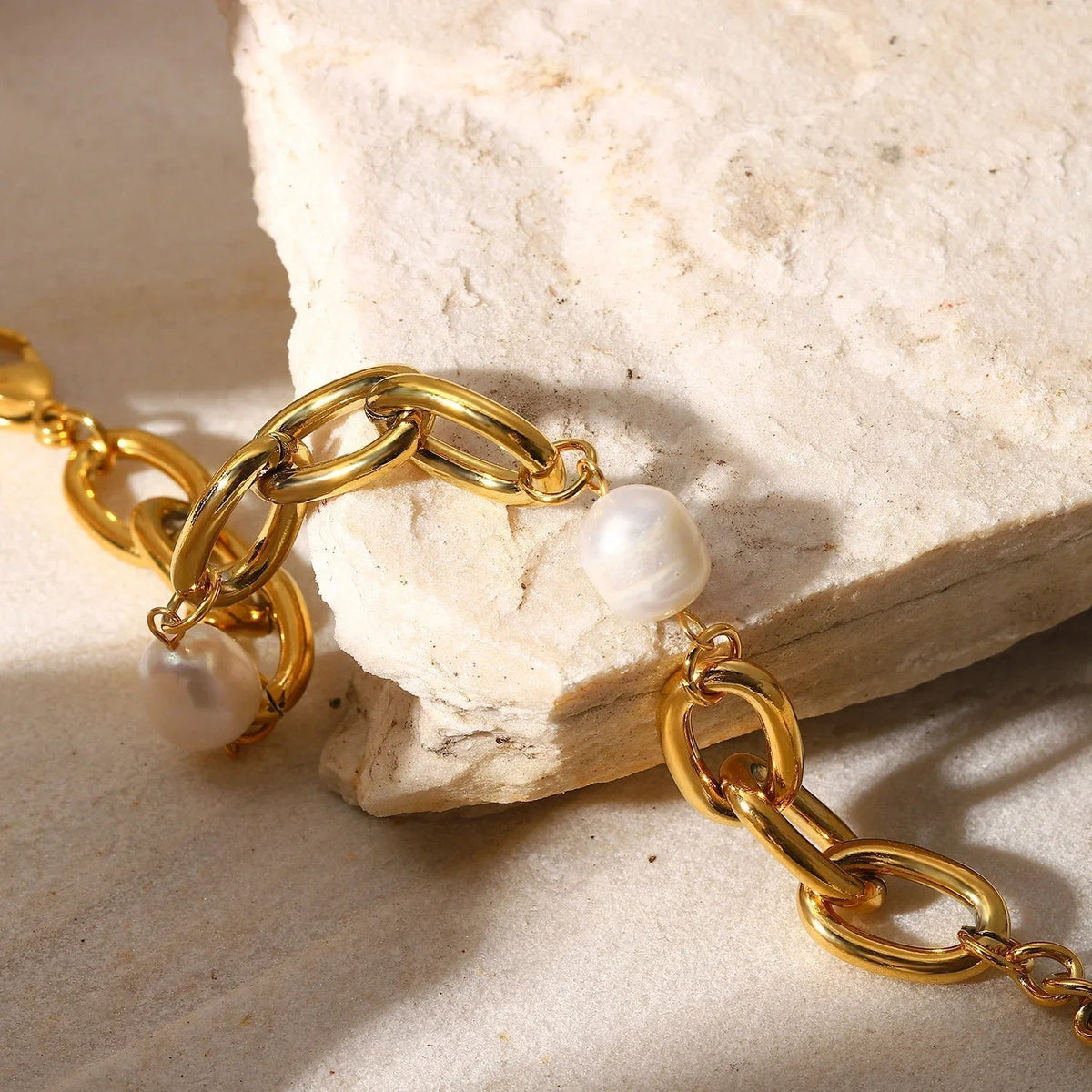 [GALE]Ysabel Chunky Freshwater Pearl Bracelet