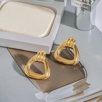 [GALE]Doris Knot Charm Gold Earrings