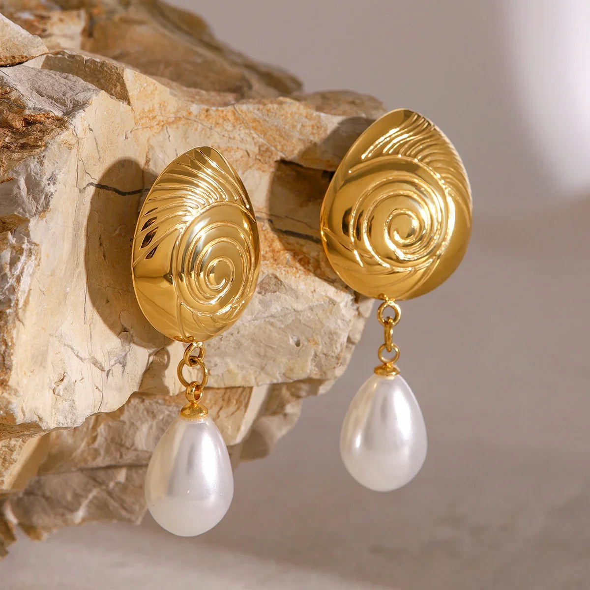 [GALE]Eleonora Freshwater Pearl Earrings