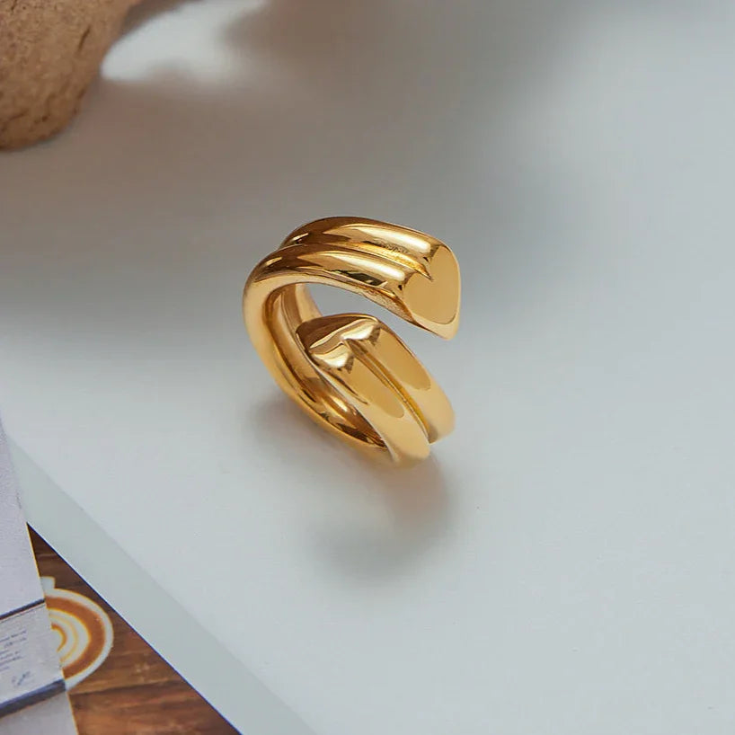 [GALE]Tara Heart Twist Gold Ring