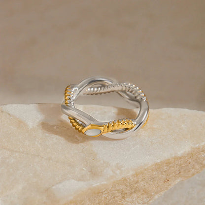 [GALE]Nerisse Two-Tone Twist Ring