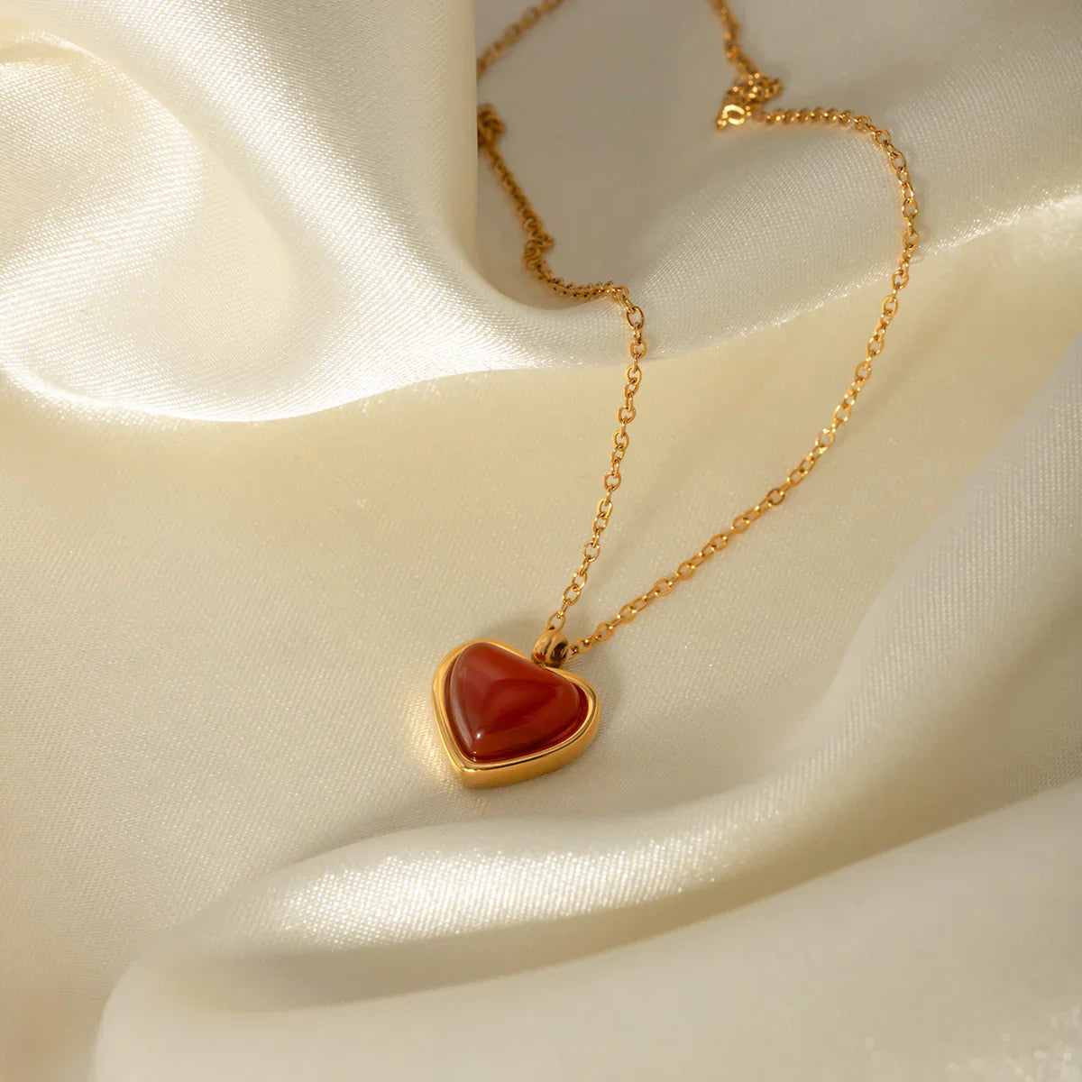 [GALE]Cecily Gold Heart Necklace