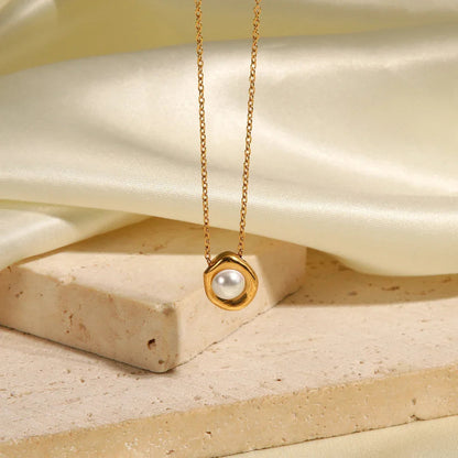 [GALE]Nancy Freshwater Pearl Necklace