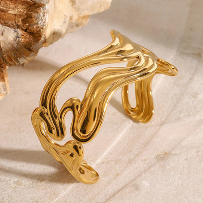 [GALE]Anissa Wavy Gold Bracelet