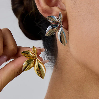 [GALE]Velle Gold Petal Earrings