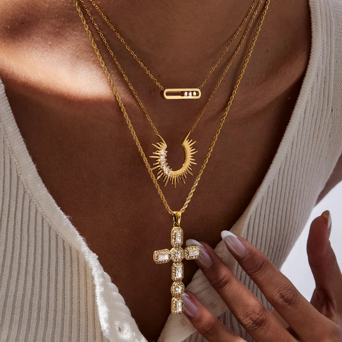[GALE]Evangelina Diamond Cross Necklace
