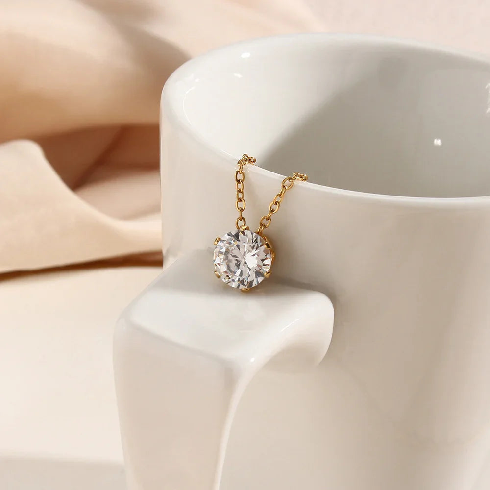[GALE]Kyla Solitaire Gold Necklace