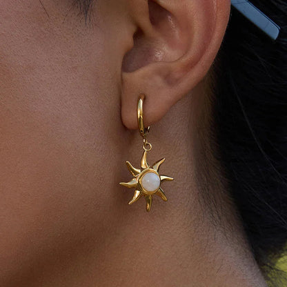 [GALE]Helia Sun-shaped Moonstone Earrings