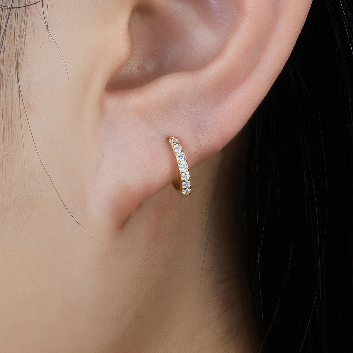 [GALE]Alexandria Huggie Earrings