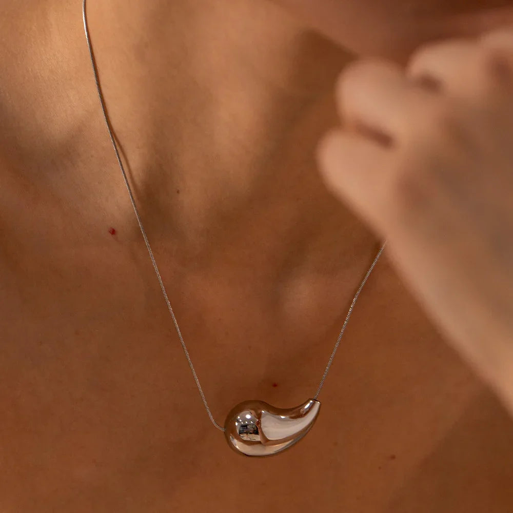 [GALE]Sandra Drop Necklace