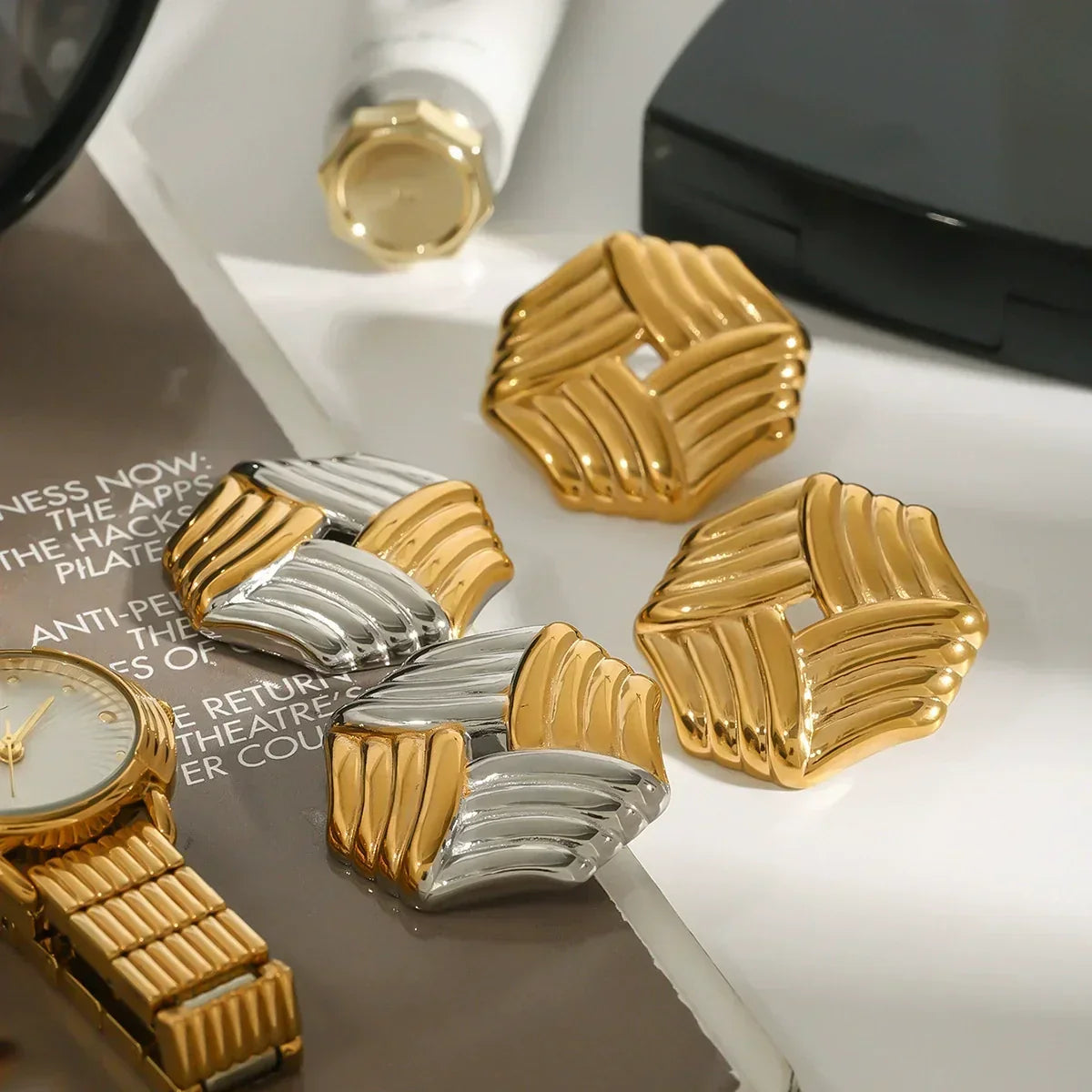 [GALE]Vanessa Criss Cut Gold Earrings