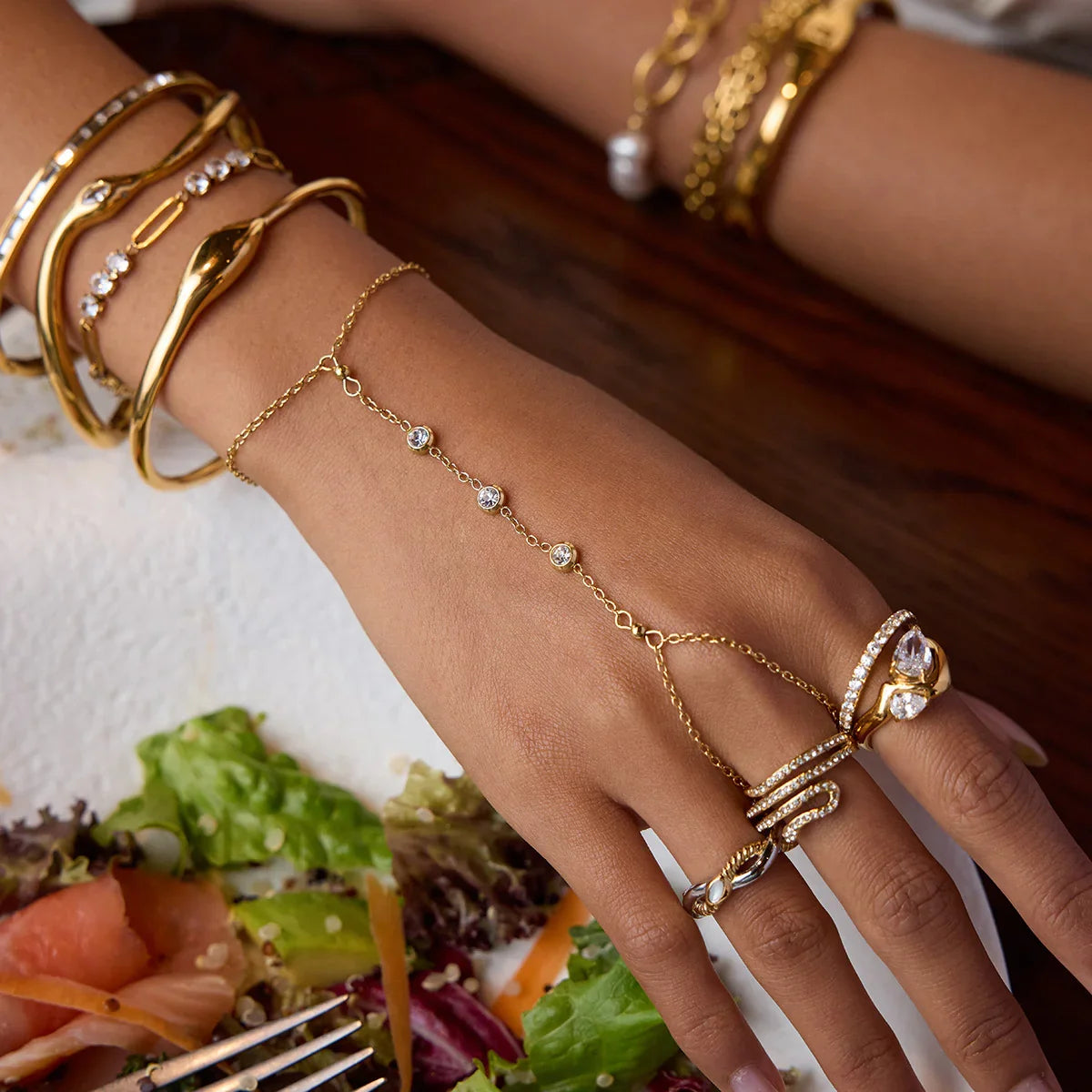 [GALE]Leona Diamond Hand Chain