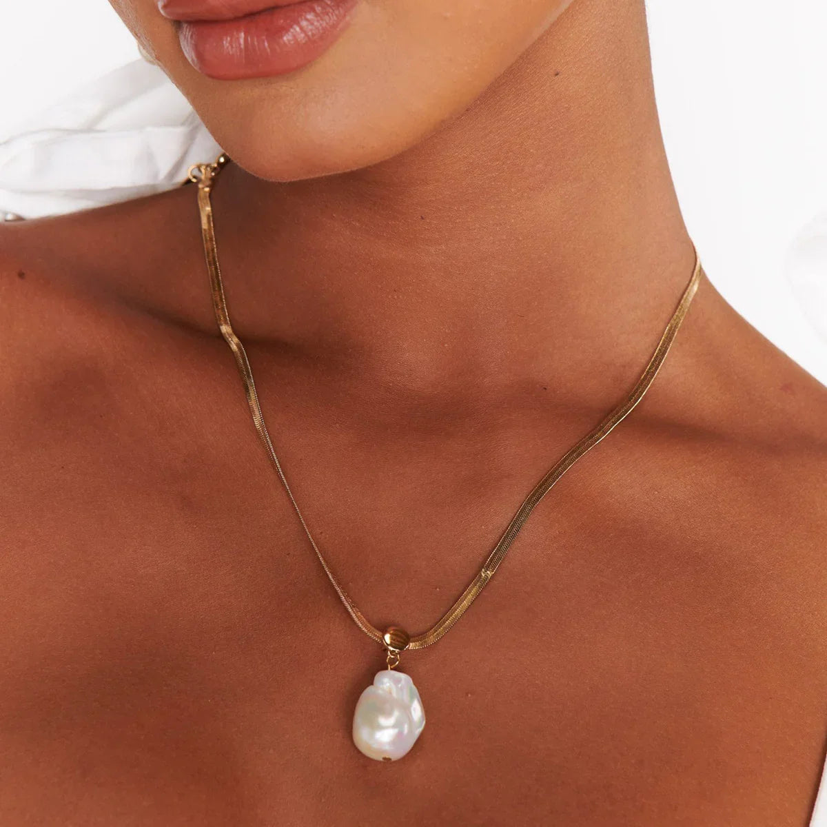 [GALE]Glorietta Herringbone Pearl Necklace